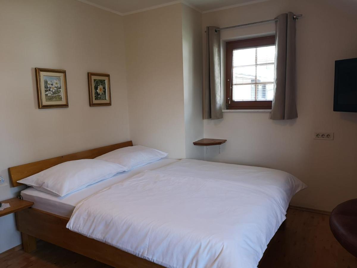 Apartmaji Volf 지고르니예 고르예 외부 사진