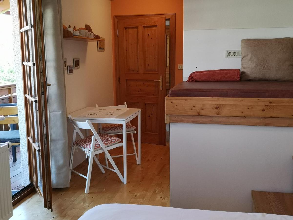 Apartmaji Volf 지고르니예 고르예 외부 사진